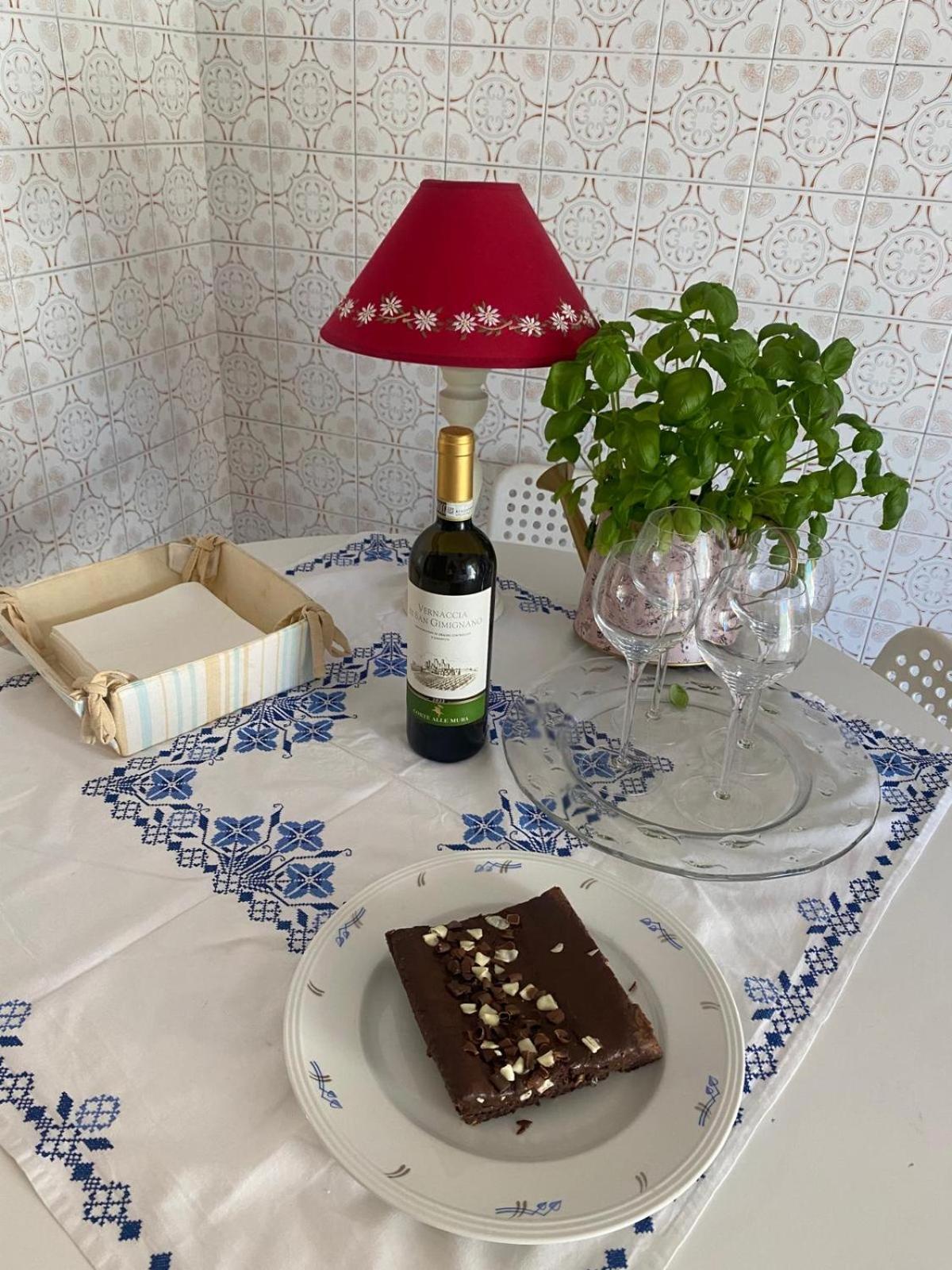 Lunigiana E Mare Apartment Aulla Bagian luar foto